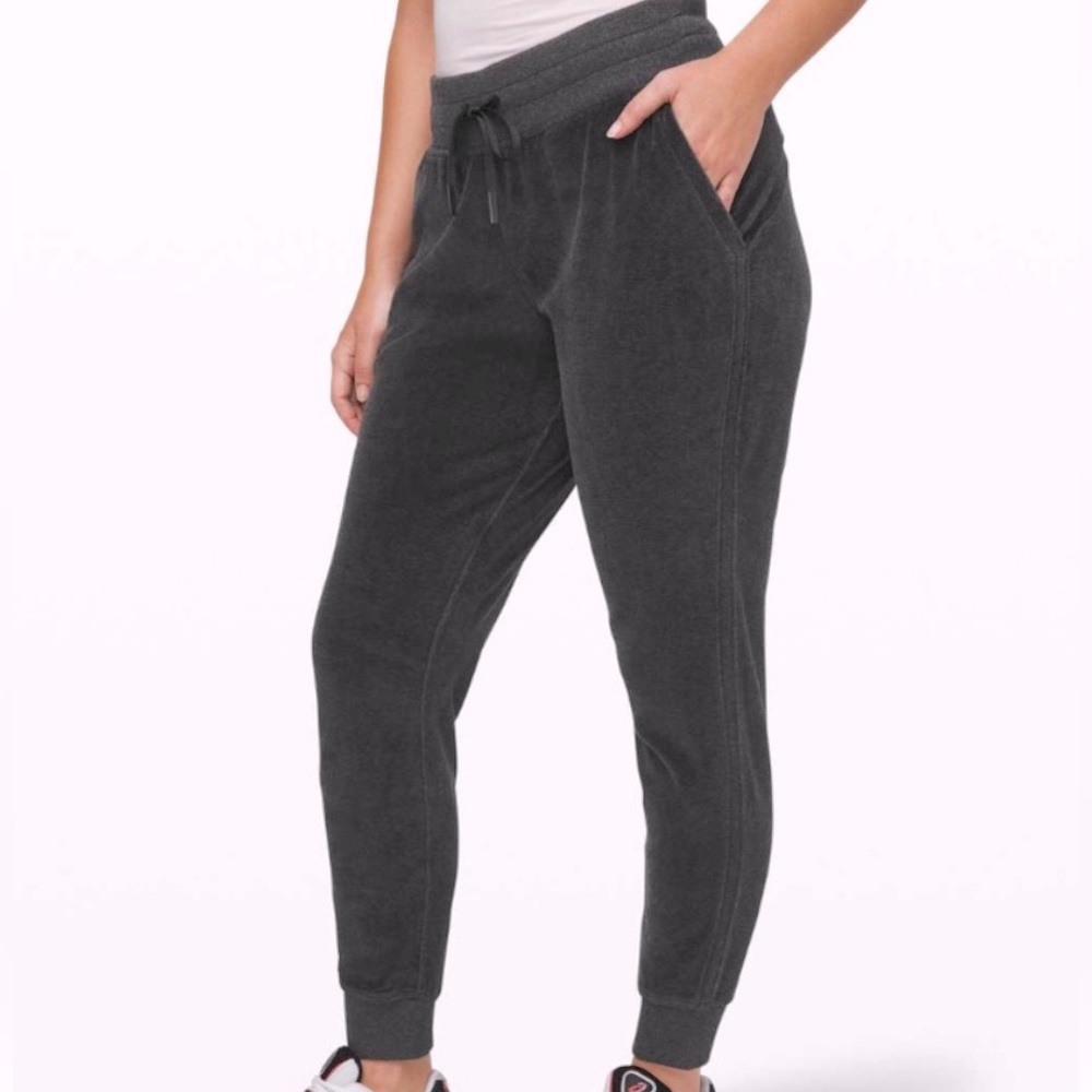 Lululemon velour joggers